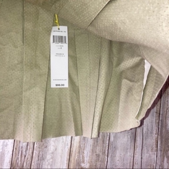 NWT BCBG White Faux Leather Skirt - Picture 4 of 5